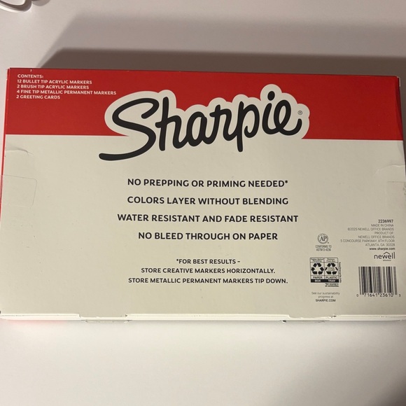 Sharpie Limited Edition Marker Set - Black and Metallic - Picture 2 of 2